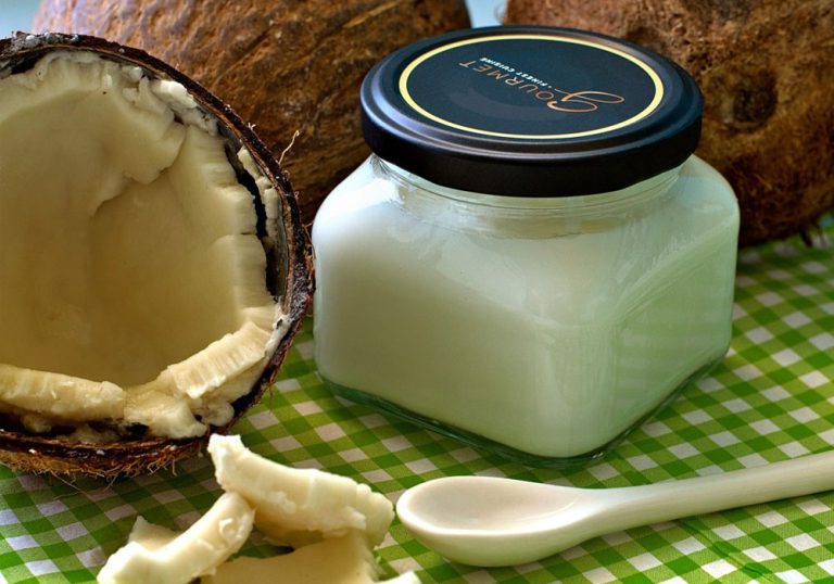 فواید روغن نارگیل برای پوست